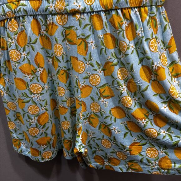 ALEX'S LEMONADE STAND Womens Size M Short Sleeves Lemon Print Romper Shorts - Picture 15 of 15